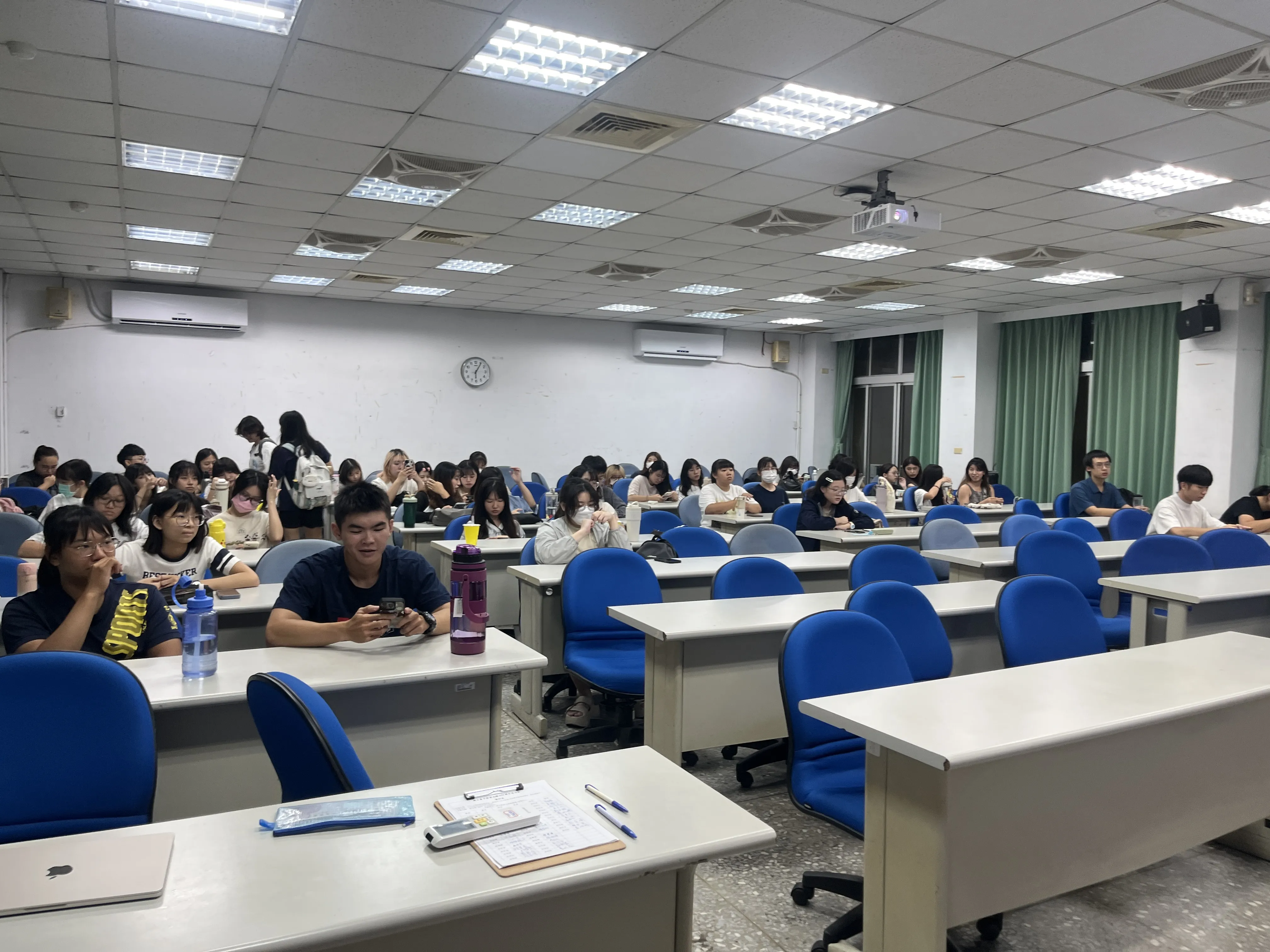 114-1【心理衛生推廣】「溝通的小船不亂翻-洞見衝突與溝通慣性，提升溝通力！」講座 第3張